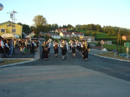Vorschaubild 40 vom Album Jubiläumsfest und Bezirksmusikertreffen 2006